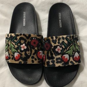 Steve Madden slides